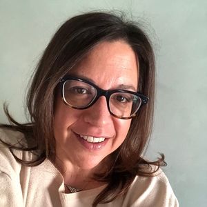 Meet your Posher, Lynda